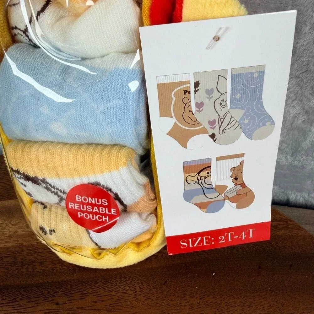 Disney Winnie The Pooh‎ Socks 2T-4T 5 Pairs Socks and Reusable Plush Pouch